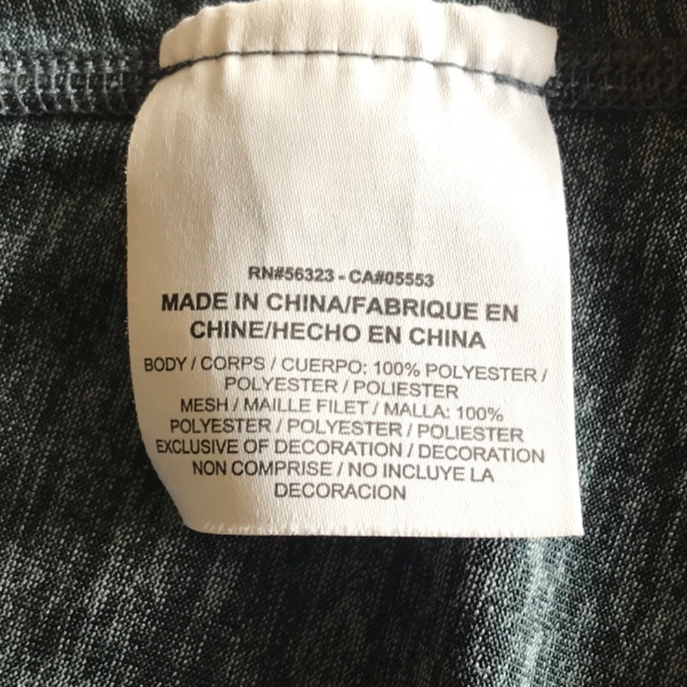 Nike heather grey racer back tee. - Picture 5 of 6